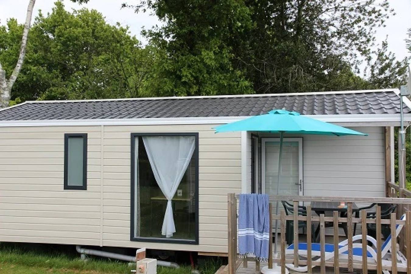 Zecamping 4 étoiles familial parc aquatique locatif Tv Bbq 25m2 in Fouesnant, Quimper en omgeving