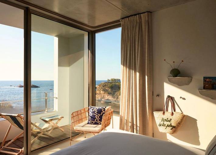 Hôtel pour 2 personnes, avec vue et balcon dans Plage du Port-Vieux - 2