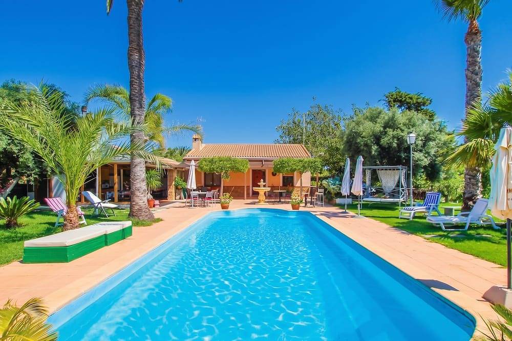 Homerez - Villa mit Pool in Alicante in La Marina, Elche