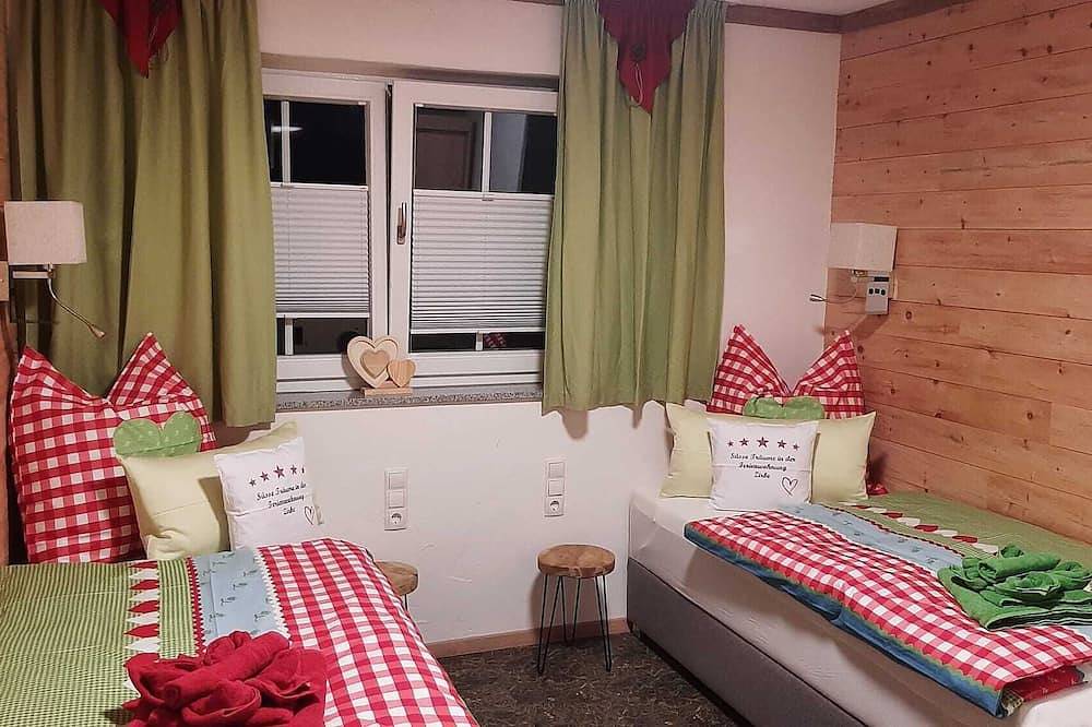 Apartamento inteiro, 5-star Fewo Zirbe: Wellness luxury with sauna & whirlpool bathtub in Arnbruck! in Arnbruck, Vorderer Bayerischer Wald