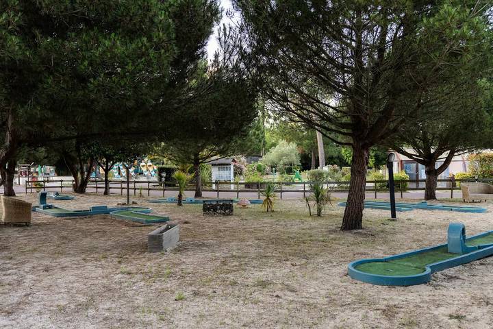 Chalet pour 4 personnes, avec terrasse et piscine en Gironde - 2