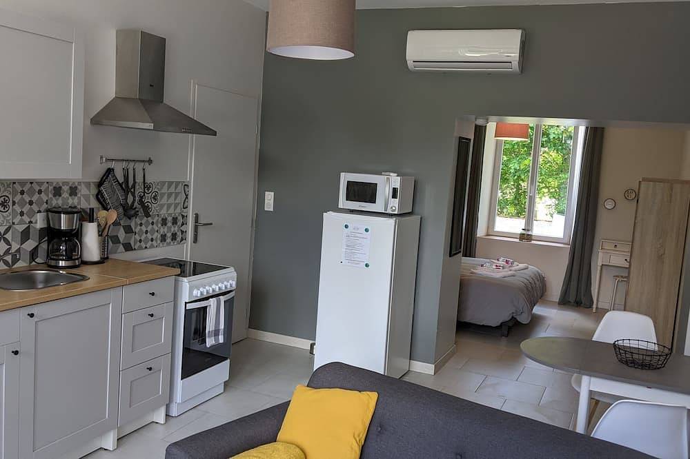 Appartement entier, Meublé moderne et confortable à Contrexéville dans un écrin de verdure in Contrexéville, Neufchâteau
