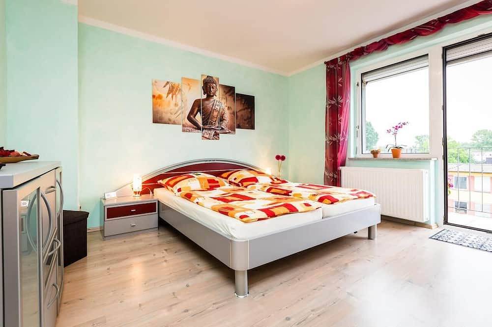 Ganze Wohnung, Messenähe - Schöne, helle 3-Zimmerwohnung, 70 m² in Mülheim Köln, St. Clemens und Mauritius