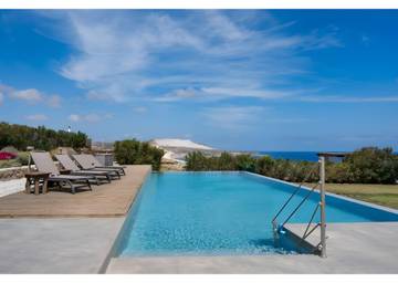 Location de vacances pour 4 personnes, avec jardin et balcon dans Milos