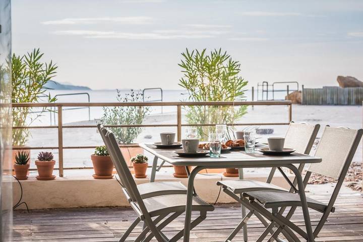 Gîte pour 4 personnes, avec Terrasse et Vue dans Port de Saint-Jean