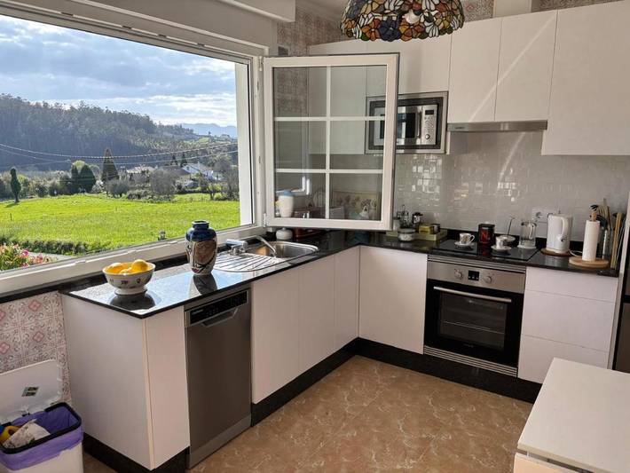 Casa rural para 7 personas, con vistas y jardín en Ortigueira
