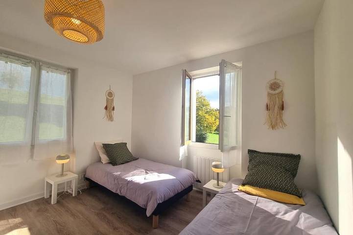 Gîte pour 6 personnes, avec jardin à Belmont-de-la-Loire - 3