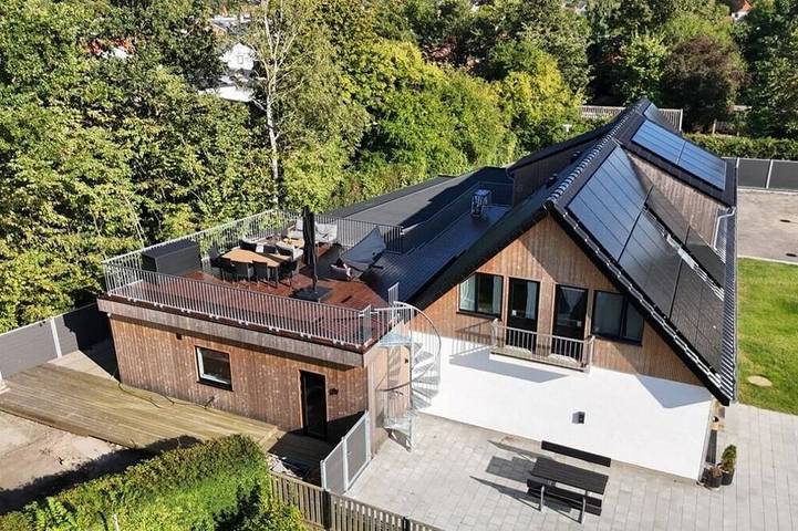 Ferielejlighed for 6 personer, med balkon i Odense