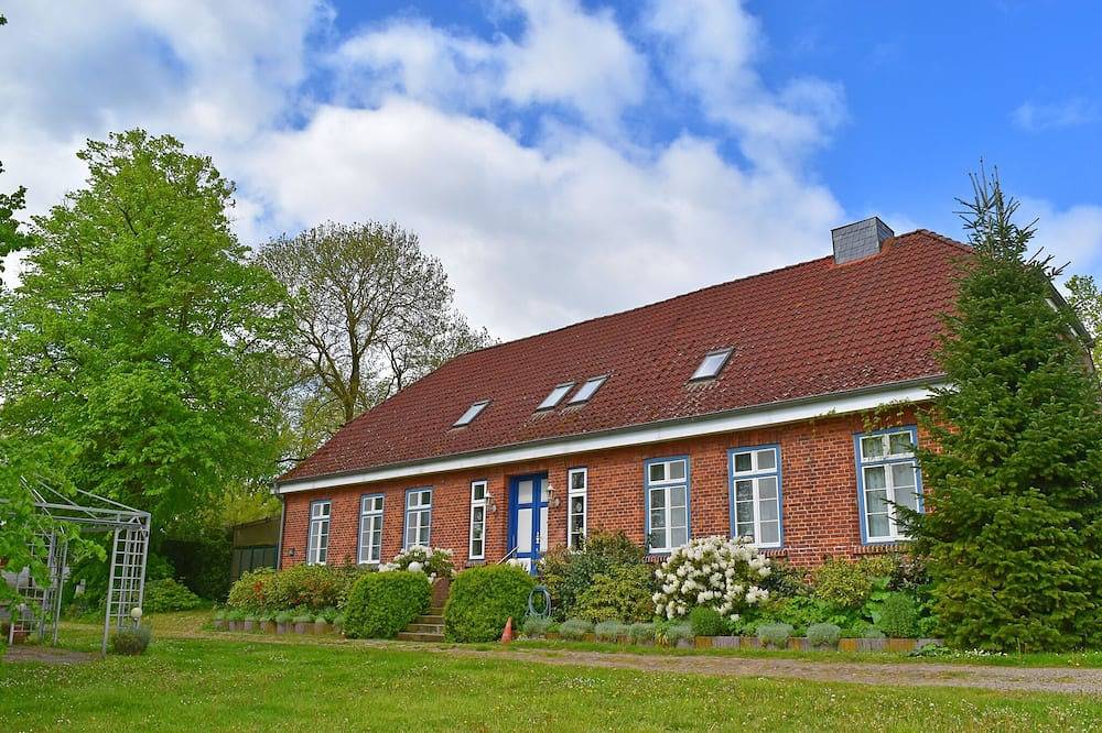 Ganze Wohnung, Ferienwohnung im Gutshaus Schulenbrook in Metelsdorf, Nordwestmecklenburg (Wismar und Umgebung)