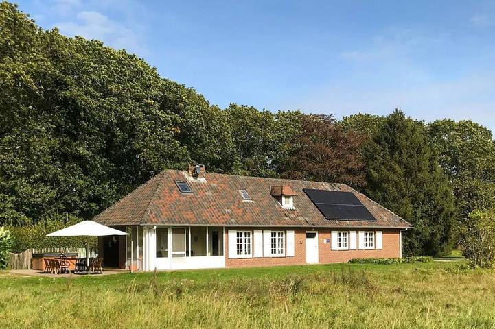 Ferienhaus für 8 Personen, mit Garten