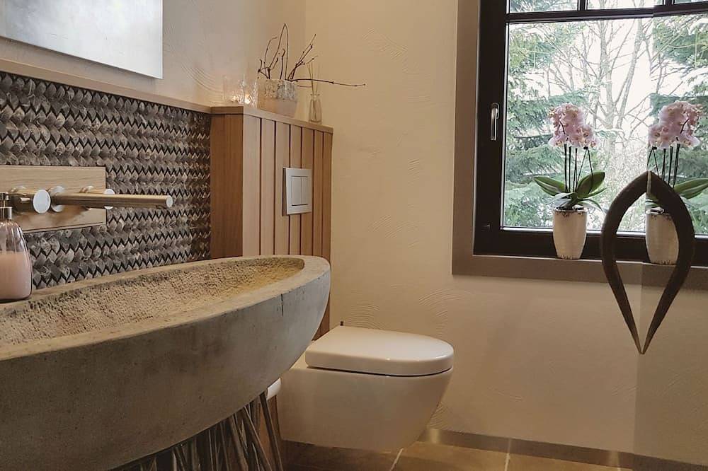 Chalet im Sauerland ❤ exklusives Blockhaus am Teich in Meschede, Hochsauerlandkreis