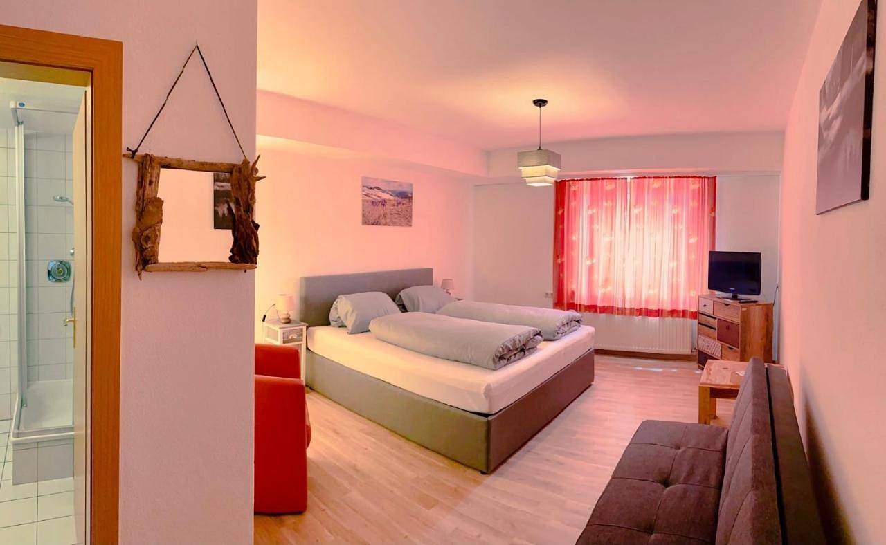 Triple Room with Mountain View in Ehrwald, Alpes d'Ammergau (Autriche)