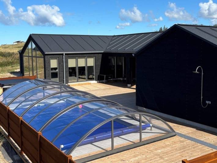 Ferieudlejning for 10 personer, med Terrasse og Pool samt Sauna i Grønhøj