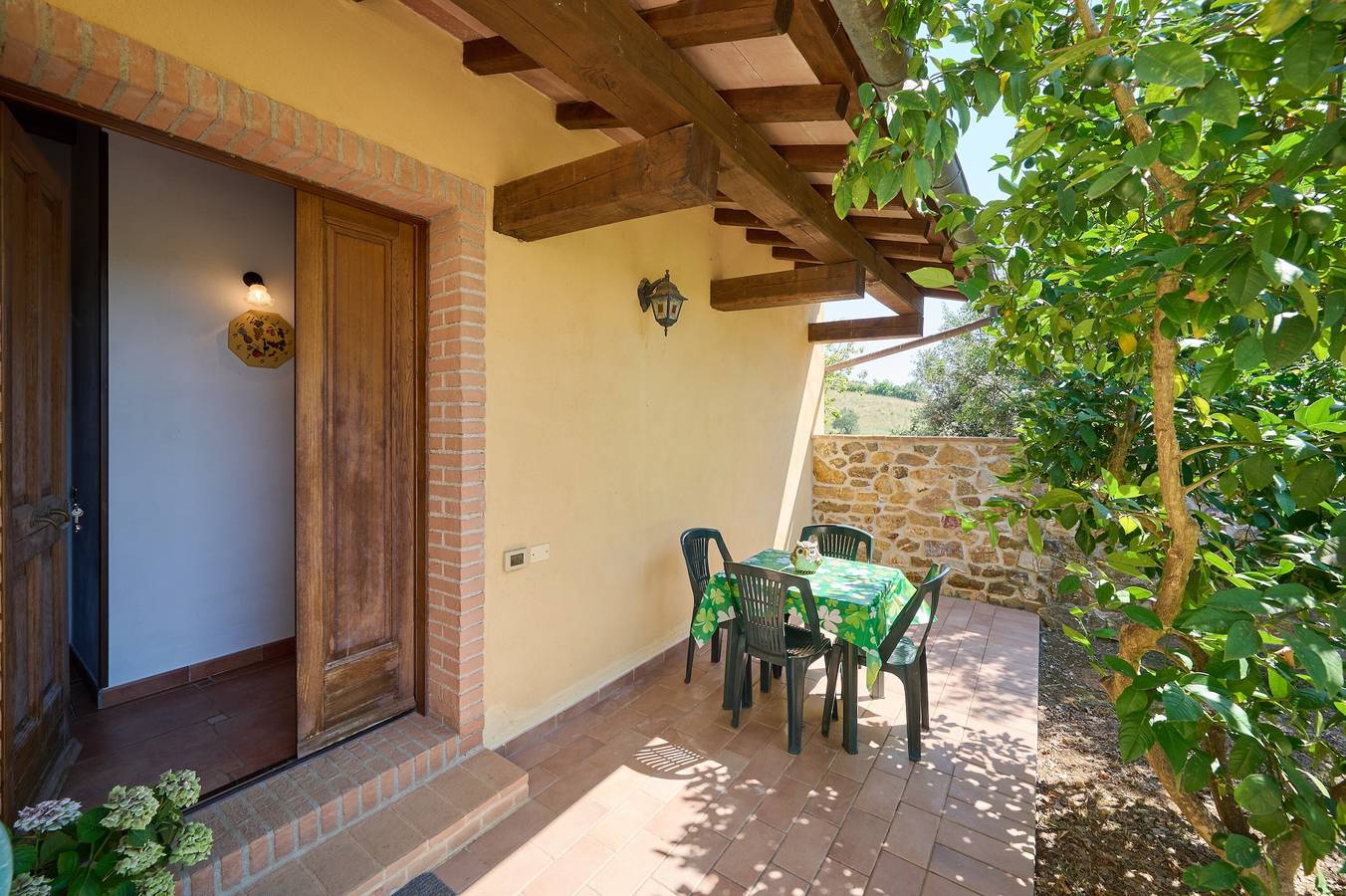 Entire apartment, Apartment 'Appartamento Sofia' with Shared Pool, Wi-Fi and Air Conditioning in Grosseto Province