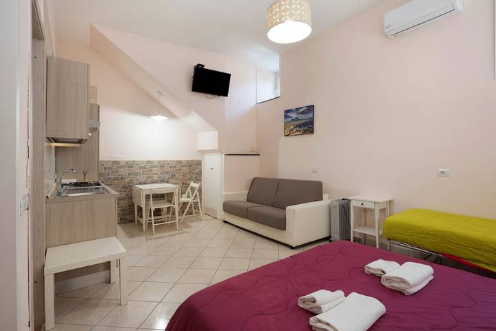 Appartamento intero, Appartamento 'Monolocale Standard In Agriturismo' con vista sulle montagne, giardino e Wi-Fi in Gragnano, Monti Lattari