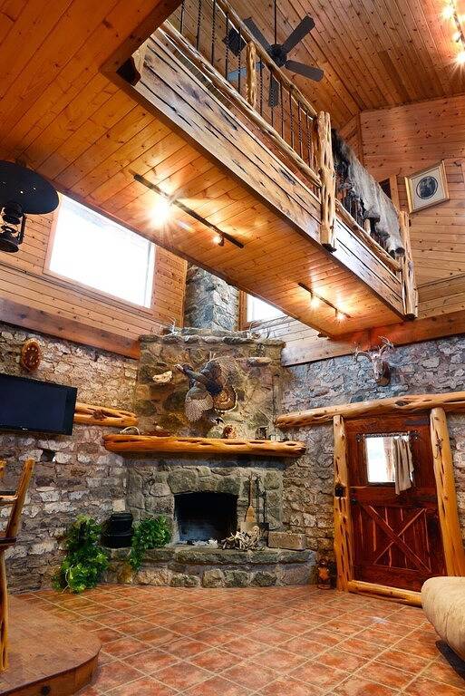 Atemberaubende Aussicht auf die Berge mit neuem Whirlpool in Gillespie County