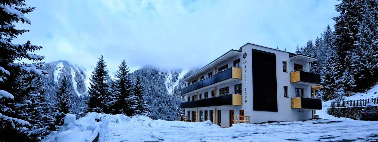 Ferienwohnung für 2 Personen, mit Balkon und Terrasse sowie Garten und Sauna in Spiss