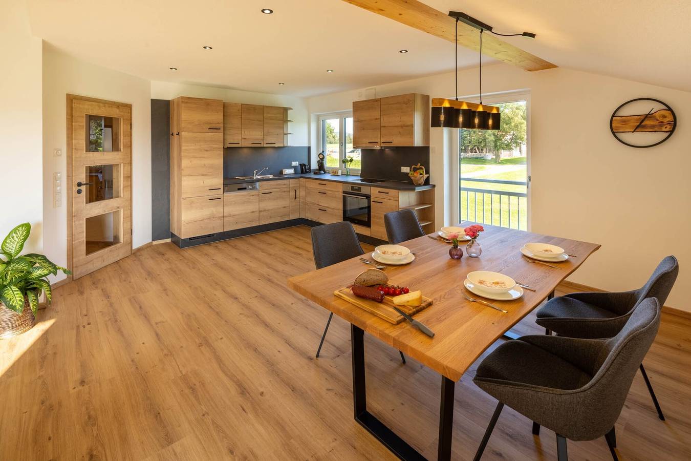 Ganze Wohnung, Ferienwohnung Egg-Hof" mit Bergblick, privater Terrasse und Wi-Fi in Bad Grönenbach, Bayerisch Schwaben