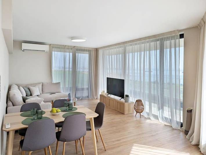 Apartament wakacyjny dla 4 osób, z ogród i widok w Burgas