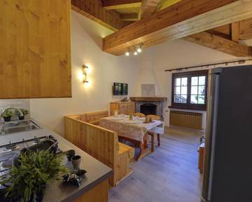 Gîte pour 4 personnes, avec vue et balcon dans La Salle