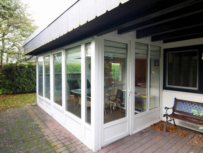 Ferienhaus für 4 Personen, mit Terrasse und Garten in Warwerort - 2
