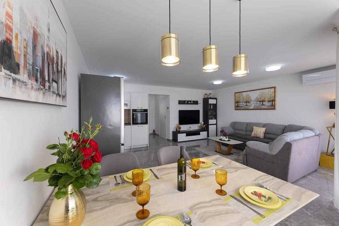 Cały apartament, Nowo wyposażone mieszkanie blisko morza in Kaštela, Dalmacja Środkowa