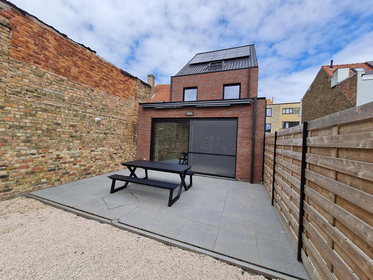 Three-Bedroom House in Ville d'Ostende, Oostende