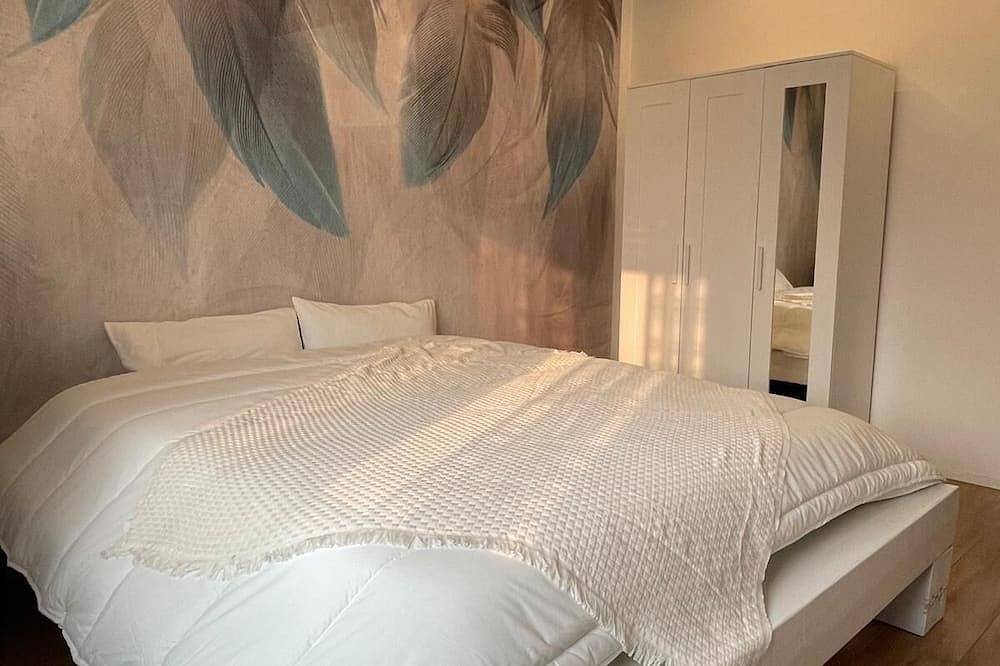 Entire apartment, Urban Nest Vicenza - modern and cozy apartment 2 steps from the center in Vicenza, Vicenza Province