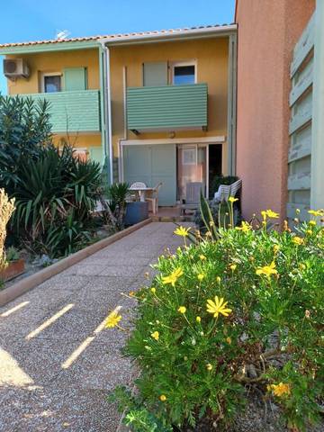Cottage pour 4 personnes, avec jardin et vue dans Plage Ulysse