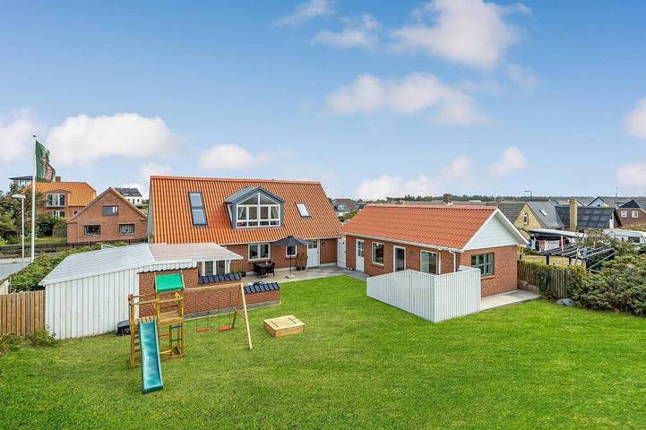 Ferienhaus für 10 Personen, mit Sauna, mit Haustier in Agger