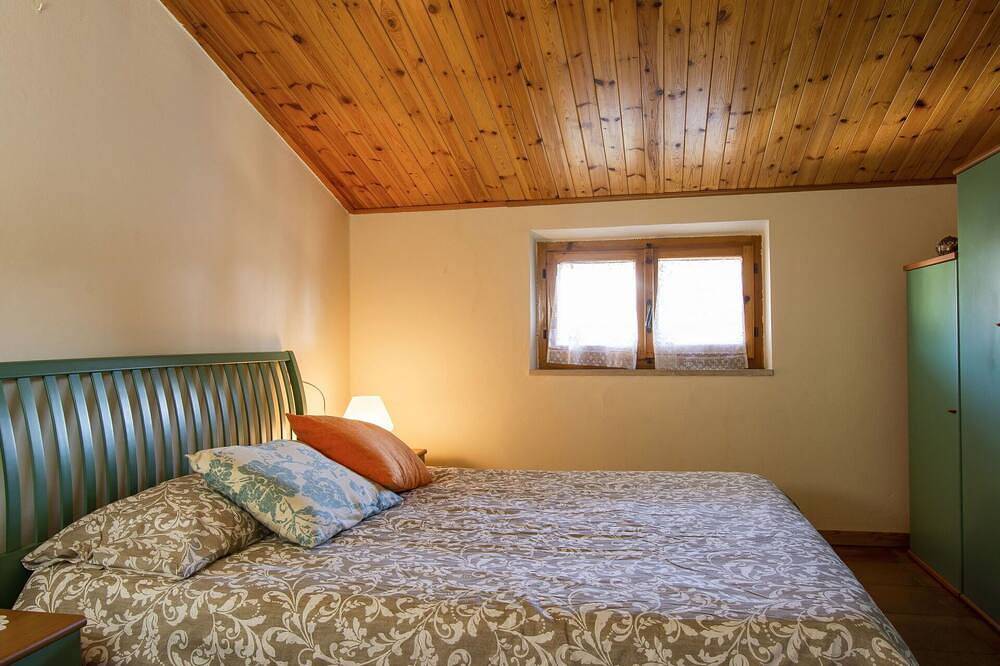 Entire apartment, Beautiful apartment for 6 people with A/C, Wifi, Tv, balcony and pets allowed in Cavallino Matto, Marina di Castagneto Carducci