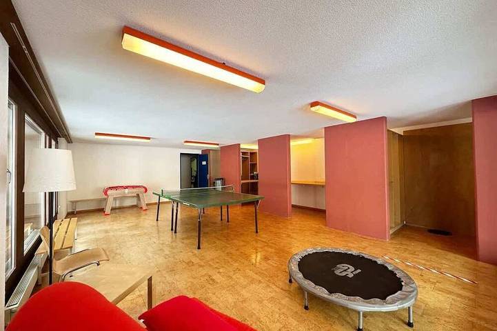 Ganze Wohnung, Bergsicht im Ferienzentrum | Parkplatz|Balkon|Wifi in Diemtigen, Frutigen - Lenk - Adelboden