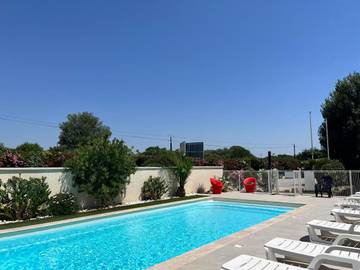 Hôtel pour 4 personnes, avec jardin et piscine à Salon-de-Provence