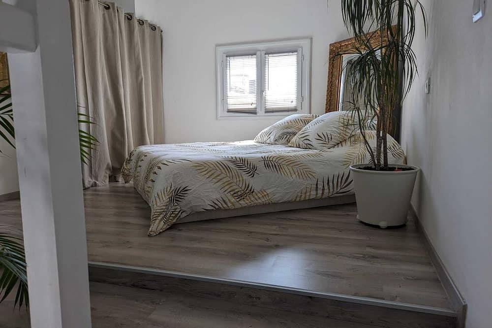 Appartement entier, Appartement de Charme climatisé a 150 mètres de la plage d’honneur in Marseillan, Côte d'Améthyste
