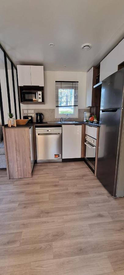 Camping pour 6 personnes, avec jacuzzi et piscine ainsi que jardin et sauna à Seignosse - 4