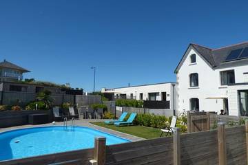 Gîte pour 5 personnes, avec jardin et piscine à Sibiril