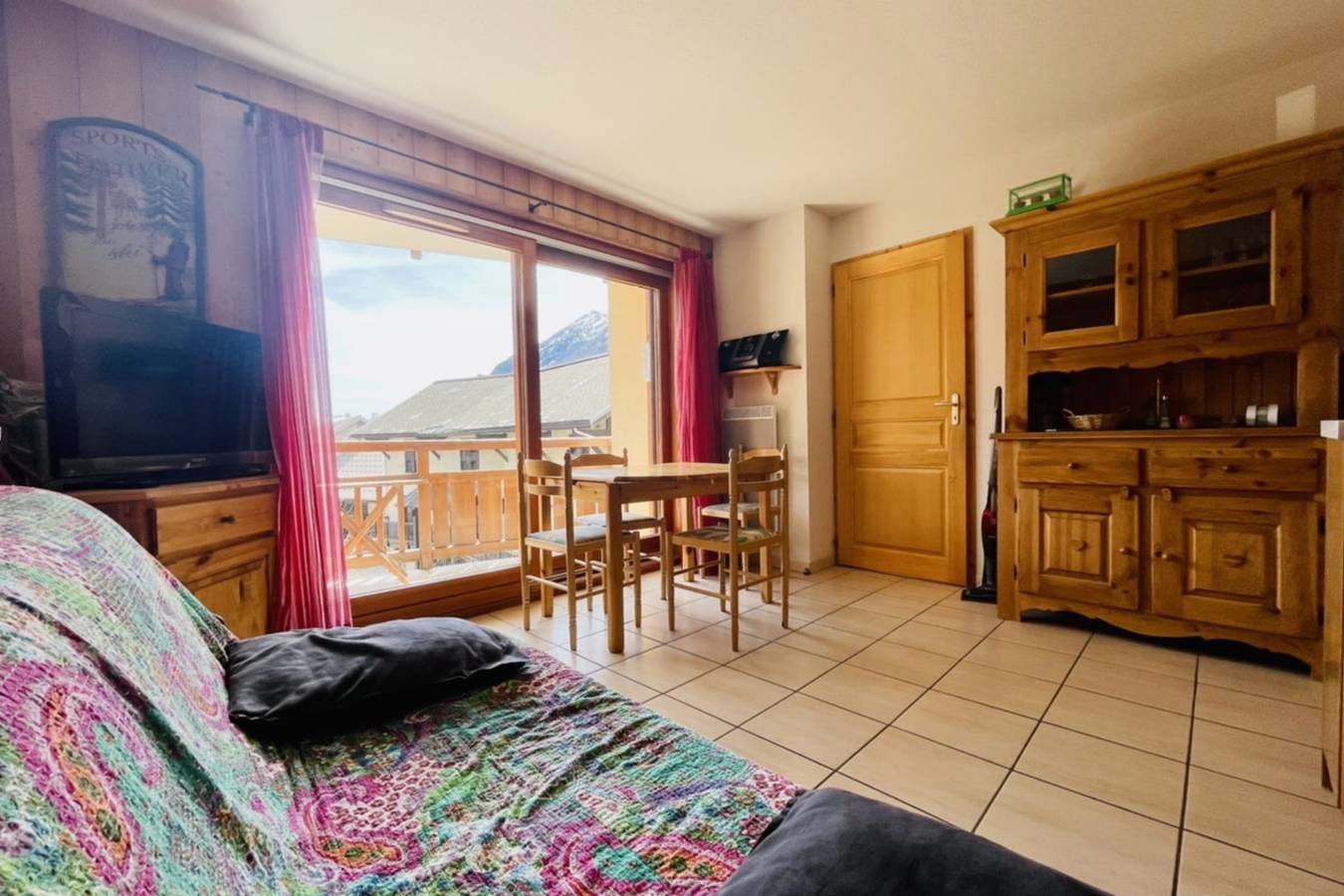 Appartement entier, Balcon & calme face aux cimes in Le Monêtier-les-Bains, Serre Chevalier