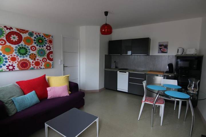 Location de vacances pour 2 personnes, avec vue et jardin à Langrolay-sur-Rance - 3