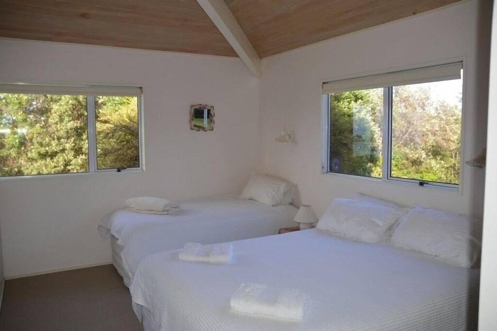 Best Setting Bronze Winner Bookabach Awards, Privatstrand, unglaubliche Aussicht in Whangarei District