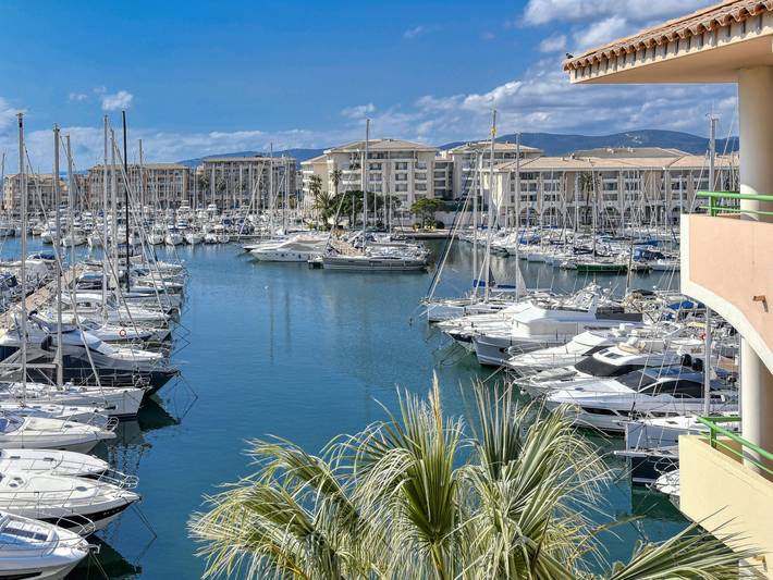 Gîte pour 6 personnes, avec terrasse à Fréjus - 2