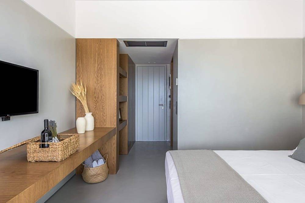 Dazzling Milos Suite | Elysian Suite | Panoramic Views of Milos villages and. in Milos