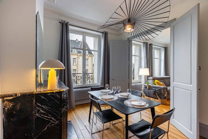 Appartement entier, Le Chic de Foch - 5min à Pied de la Gare in Nancy, Région de Nancy