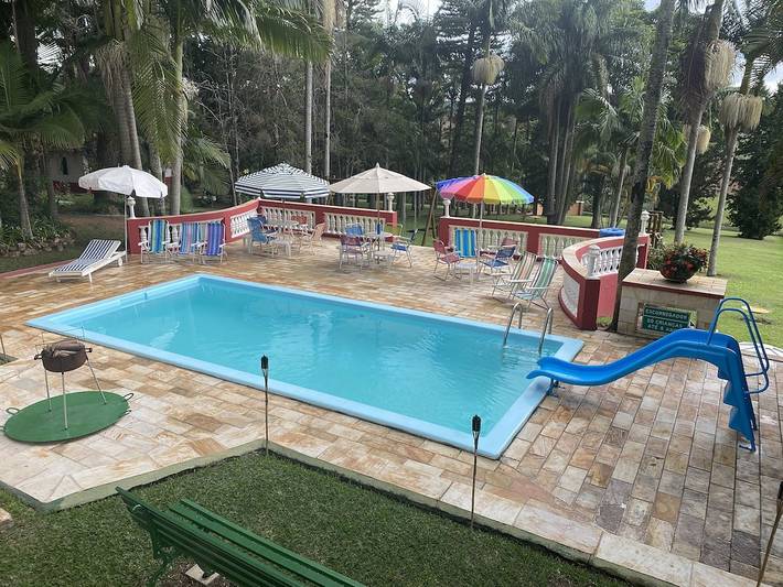 Casas de campo para 21 pessoas, com jardim e sauna em Jarinu