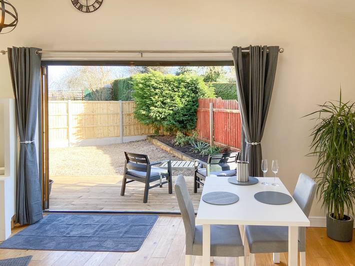Casa rural para 2 personas con jardín in Heart of England
