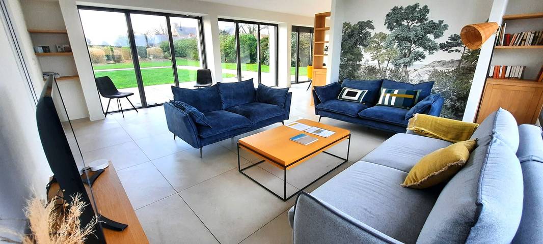 Location de vacances pour 12 personnes, avec terrasse ainsi que jardin et jacuzzi, animaux acceptés dans L Armor - 2