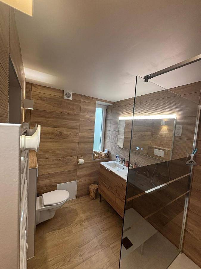 Hôtel pour 6 personnes, avec terrasse à Haybes - 4