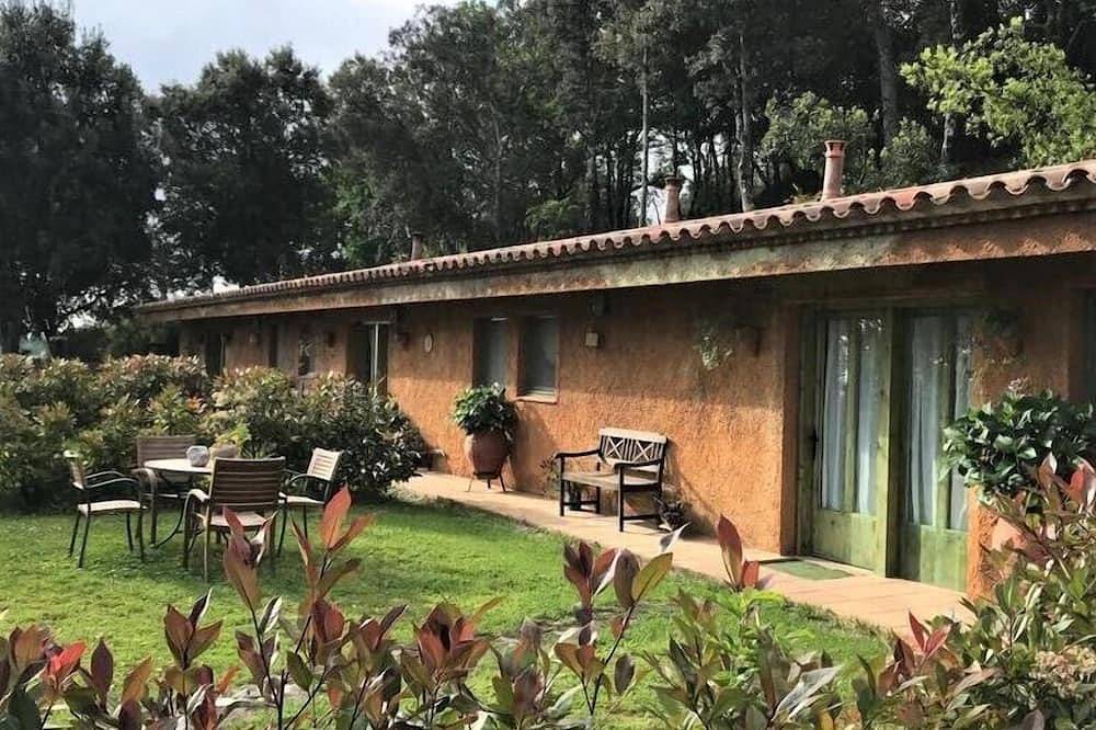 Alba 2-Bed Cottage - Sleeps 4 - Montseny Park in Arbucias, Parque natural del Montseny