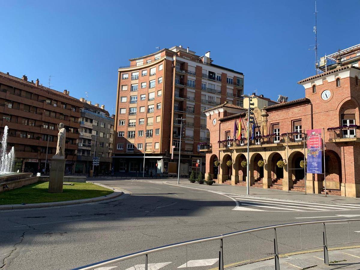 Double Room with Private Bathroom in Calahorra, Comarca Rioja Baja