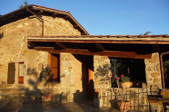 Il Tiglio Romantica casetta indipendente con piscina,   tra Arezzo e Firenze in Pratovecchio Stia, Casentino