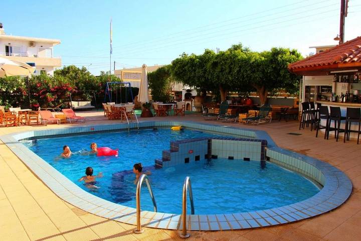 Appartement de vacances pour 2 personnes, avec Balcon et Terrasse ainsi que Jardin et Piscine